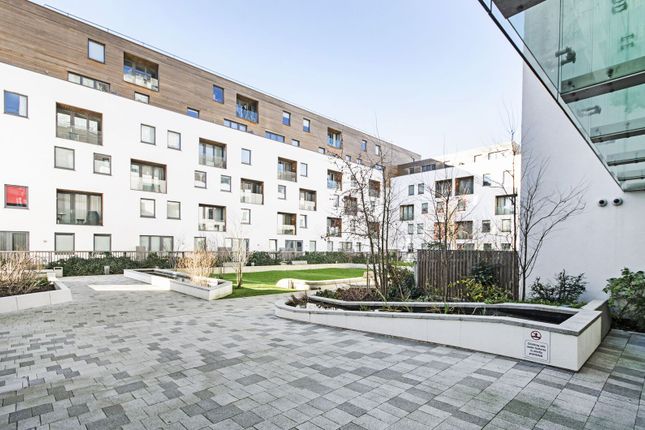 Capitol Way, Colindale photo 4