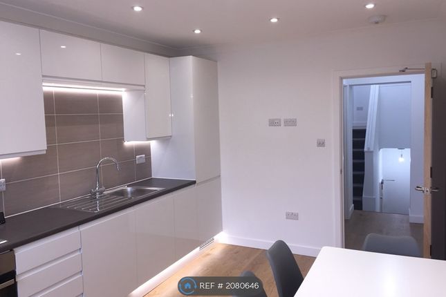 Flat to rent in Camden, London