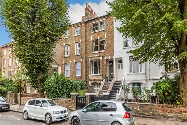 Thumbnail Flat to rent in Hartham Road, London