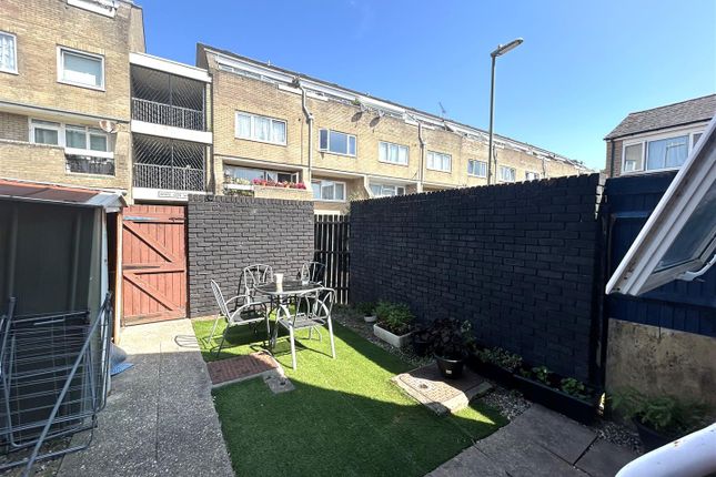 23, Seahorse Walk, Gosport photo 2
