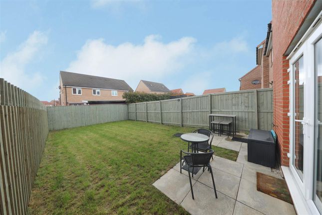 4, Kendrew Close, Hull photo 3