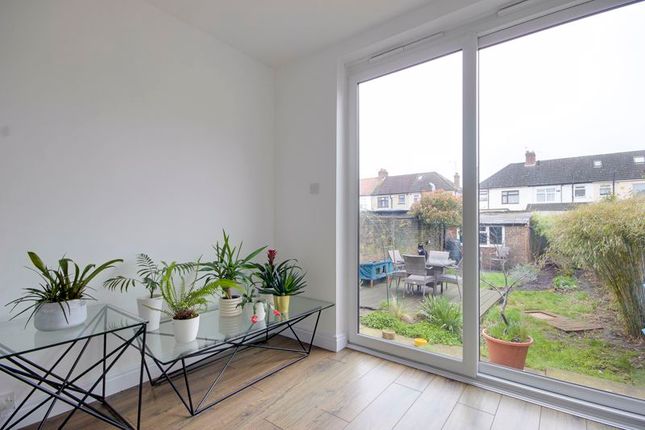Terraced house for sale in Turin Road, London