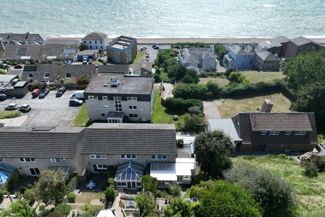 44, Castle Bay, Folkestone photo 3