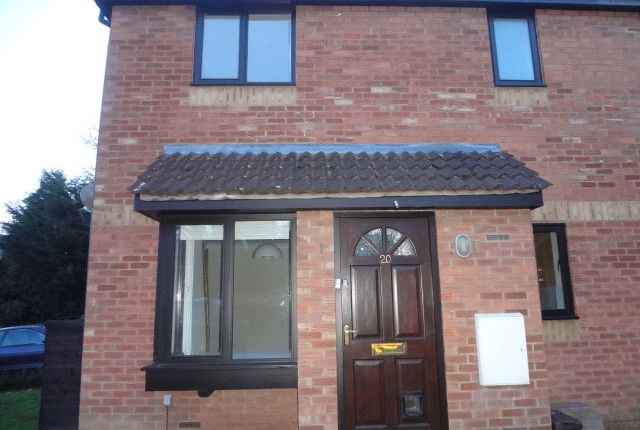 Thumbnail Property to rent in Hilldene Close, Flitwick