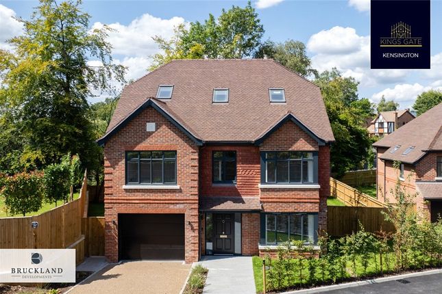 Thumbnail Detached house for sale in Shelvers Way, Tadworth