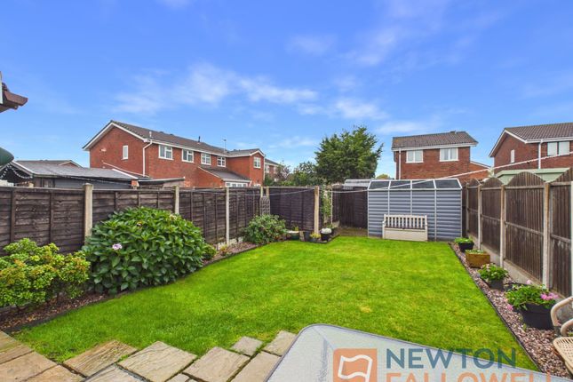 5 Grazewood Close, Willenhall photo 4