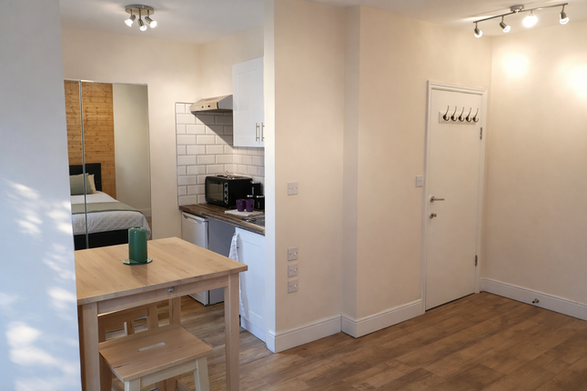 72, Biddestone Road, London photo 3