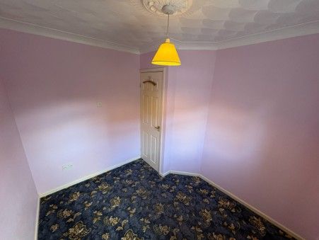 Flat 6, Blackwood photo 4
