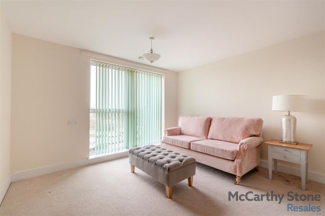 54 Glenhills Court, Little Glen Road, Leicester photo 2