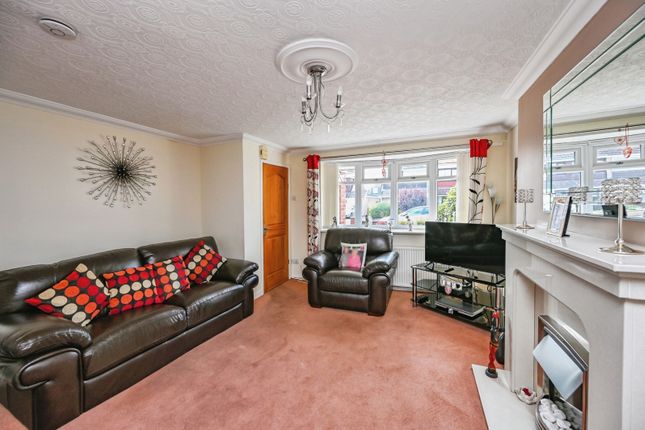 6, Derwent Close, Merseyside photo 2