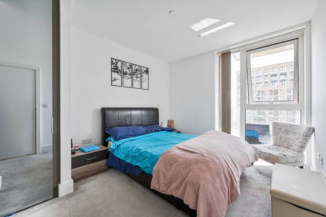 Thumbnail Flat to rent in Plumstead Road, Woolwich, London