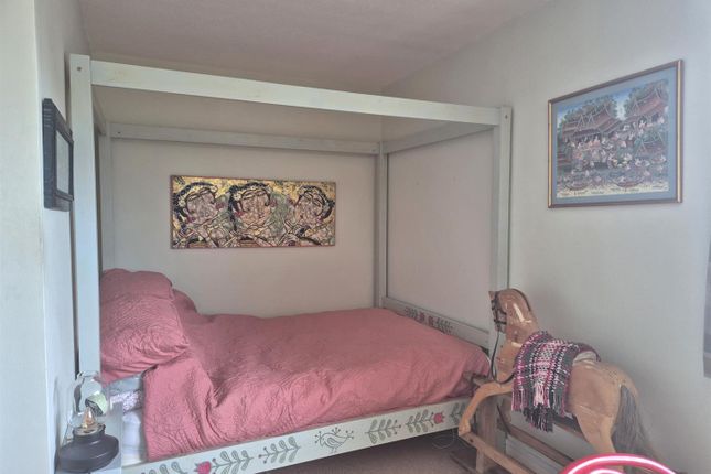 42 Pine Court, South Road, Weston-Super-Mare photo 3