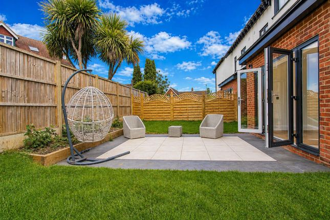 2, Upland Road, Sutton photo 4