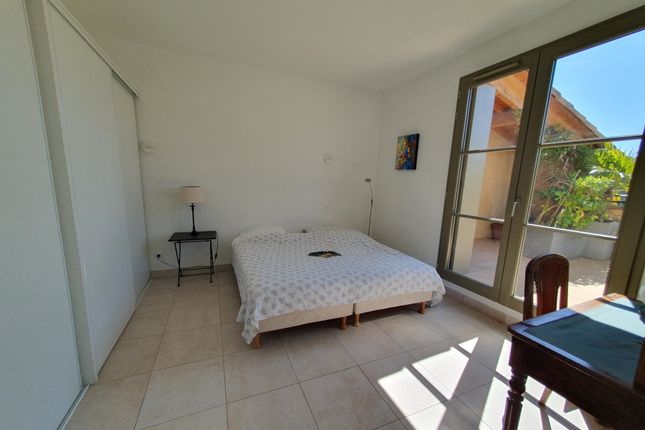 Apartment for sale in Uzes, Uzes Area, Provence - Var