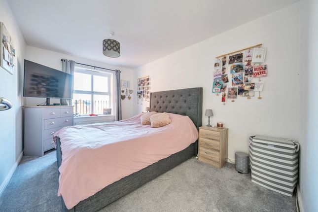 11 Spindle Close, Andover photo 4