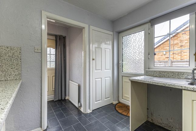 200 Towngate, Ossett photo 5