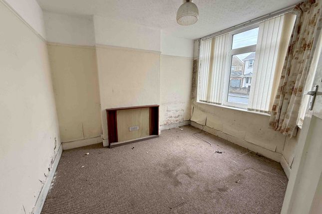 5 Cameron Place, Gorseinon, Swansea photo 3