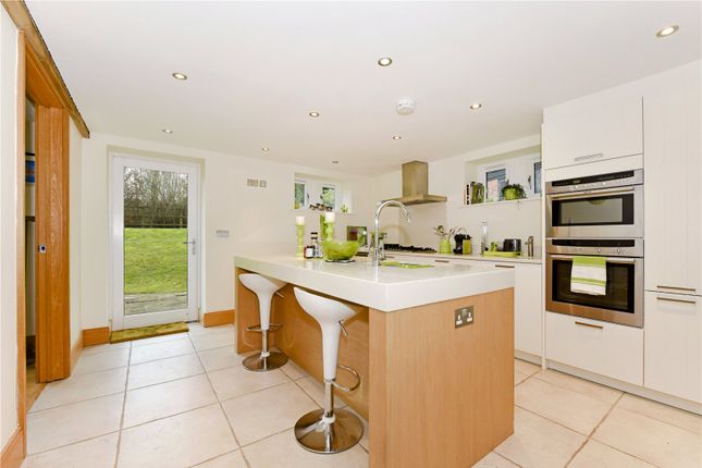 Oakengrove Barn,, Henley Road, Buckinghamshire photo 3