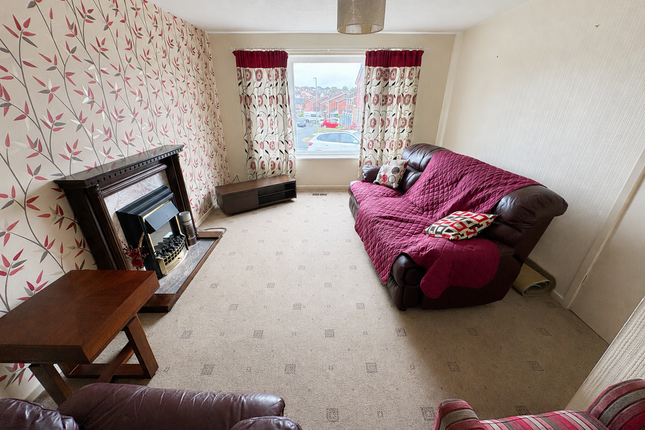 16, Oaken Gardens, Burntwood photo 4