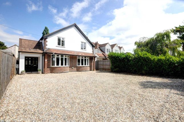 Thumbnail Detached house for sale in London Road, Milton Common