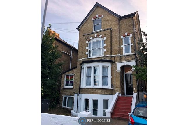 Room to rent in Clifton Road, Kingston Upon Thames