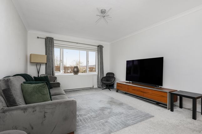 27, Calder Road, Longstone, Edinburgh photo 3