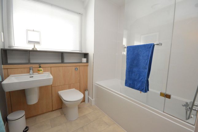 26 Tak Me Doon Road, Larbert photo 4