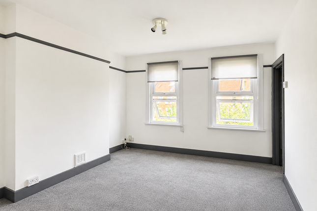 Top Floor Flat, 61, Clyde Road, Croydon photo 5