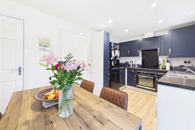 6, Citrine Place, Cheltenham photo 2