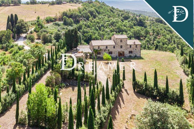 Villa for sale in Strada Provinciale di Monteluco, Castelnuovo Berardenga, Toscana