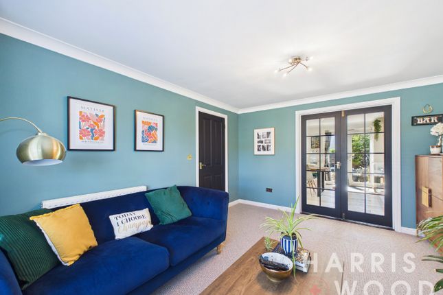 24 Gordian Walk, Colchester, Essex photo 3