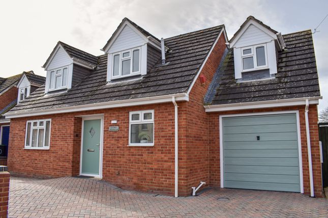 Thumbnail Detached house for sale in Gordon Road, Highcliffe