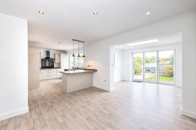 2-bed house on 103, St. Georges Drive, Hertfordshire, £2,300/mo