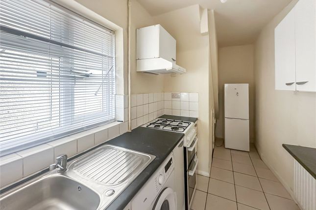 40A,, Whitby Road, Berkshire photo 3
