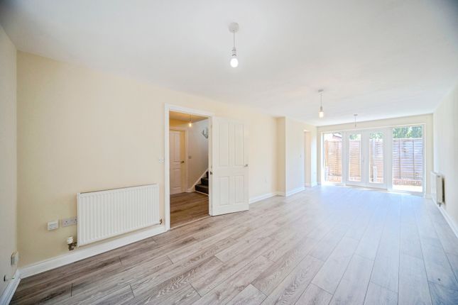 11, Southland Drive, Milton Keynes photo 2