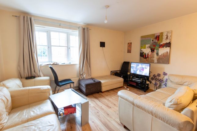 Flat for sale in Symphony Close, Edgware