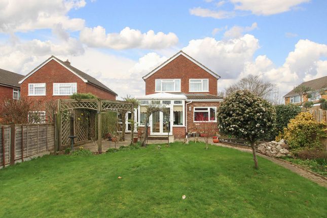 1, Wellswood Close, Hemel Hempstead photo 2