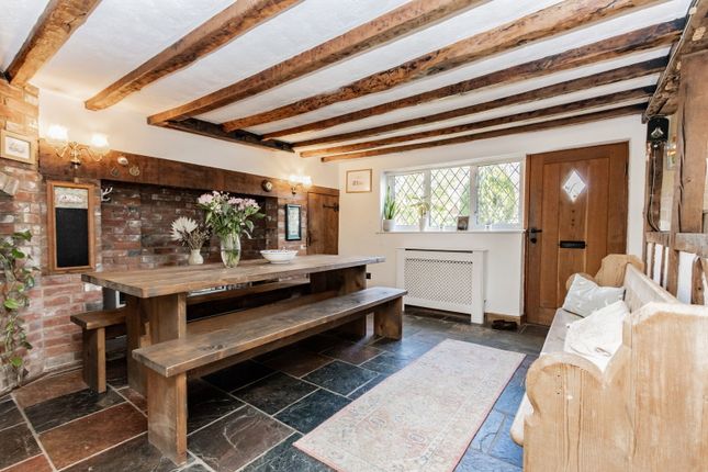 Oakleigh Cottages,1, The Heath, Tonbridge photo 5