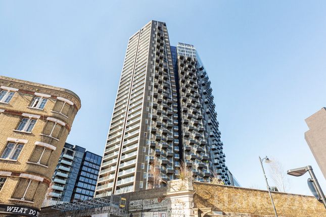 Thumbnail Flat for sale in Fairchild Place, Shoreditch