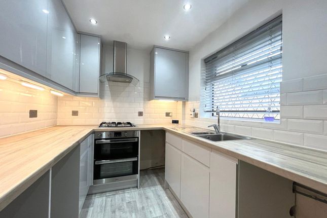 51, Wellesley Close, Ash Vale photo 2