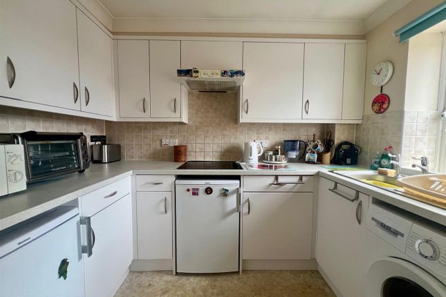 Flat 40, Santler Court, 207, Worcester Road, Malvern photo 3