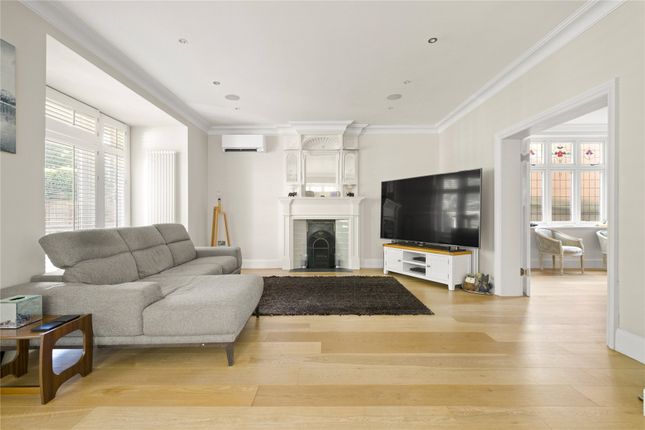 10, St. Matthews Avenue, Surbiton photo 4