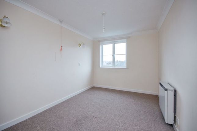 Flat for sale in Ryan Court Phase II, Blandford Forum