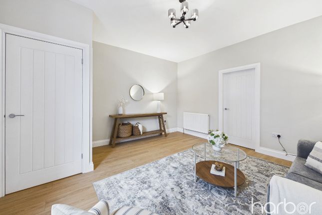 56 Russel Street, Falkirk, Stirlingshire photo 3