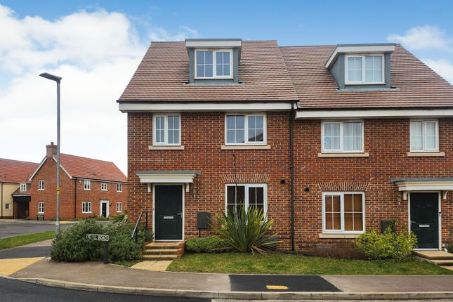 Thumbnail Town house for sale in Randall Road, Sprowston, Norwich