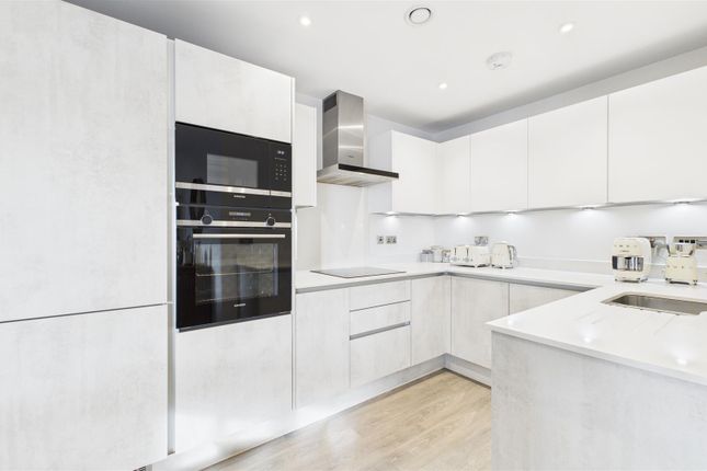 45 Tallow Wharf, Bircherley Green, Hertford photo 3