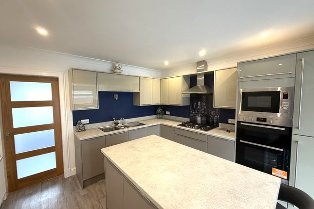 Glen Avenue, Larkhall photo 4