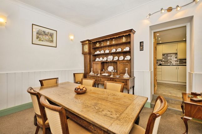 136, Hendford Hill, Yeovil photo 4