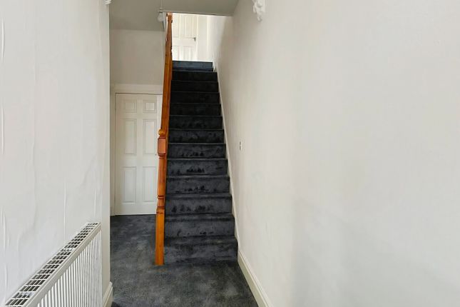 201, Edinburgh Street, Hull photo 2