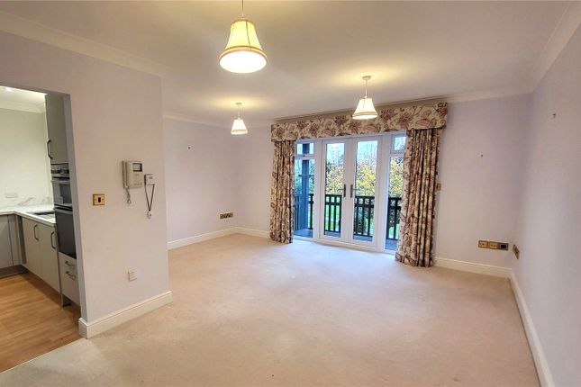 19, Motcombe Grange, Shaftesbury photo 3